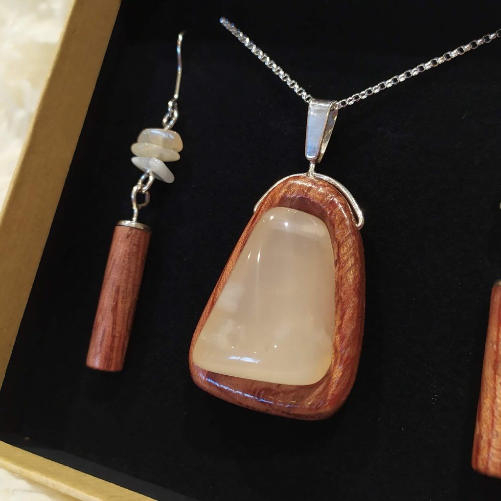Moonstone and rosewood set