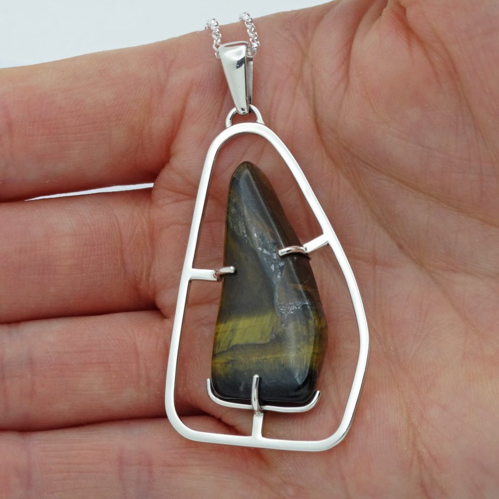 Tiger’s eye pendant